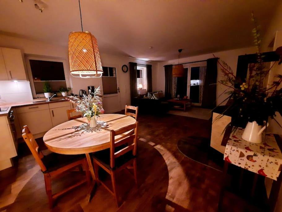 Klein-Tjuecher-Grashaus 4 Upgant-Schott Eksteriør billede